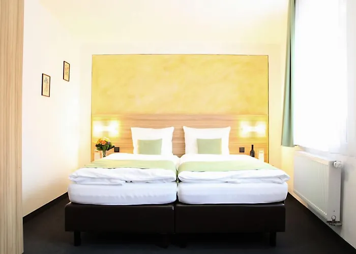 Garni Goldene Traube 3* Bad Windsheim