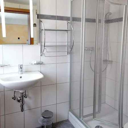 Hotel Garni Goldene Traube 3*
