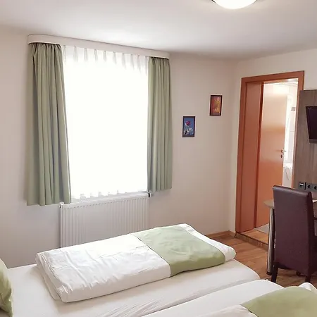 Szálloda Garni Goldene Traube Bad Windsheim