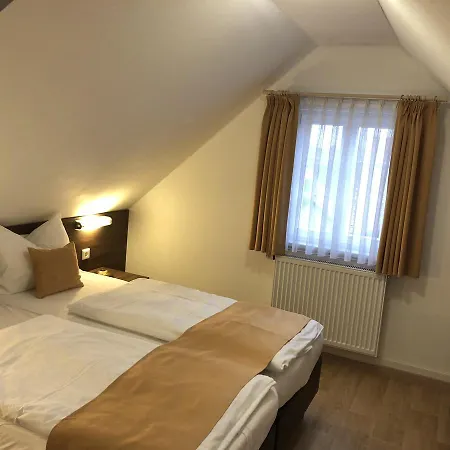 Garni Goldene Traube Szálloda